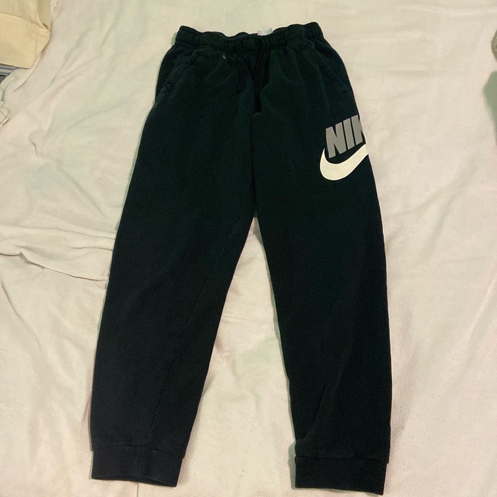 NIKE YOUTH XL SPORTSWEAR CLUB FLEECE JOGGERS FADED BLACK